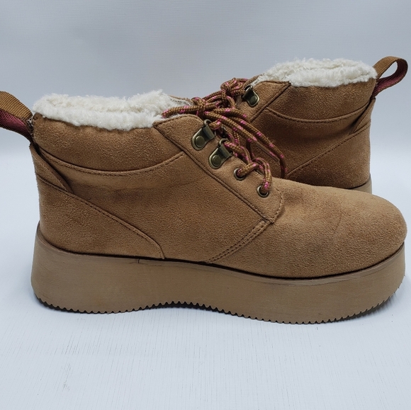 American Eagle Platform Ankle boots Lace Up Faux Suede Lined Size 8 Tan - Picture 5 of 14